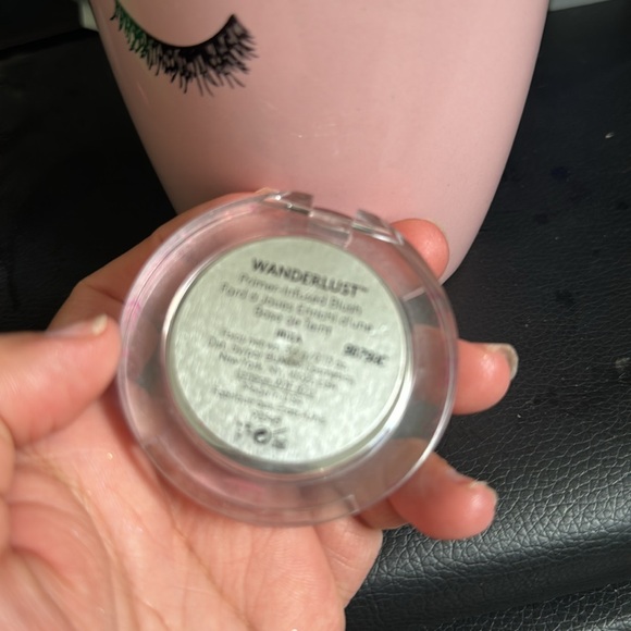 Buxom wanderlust primer infused blush - Picture 2 of 3